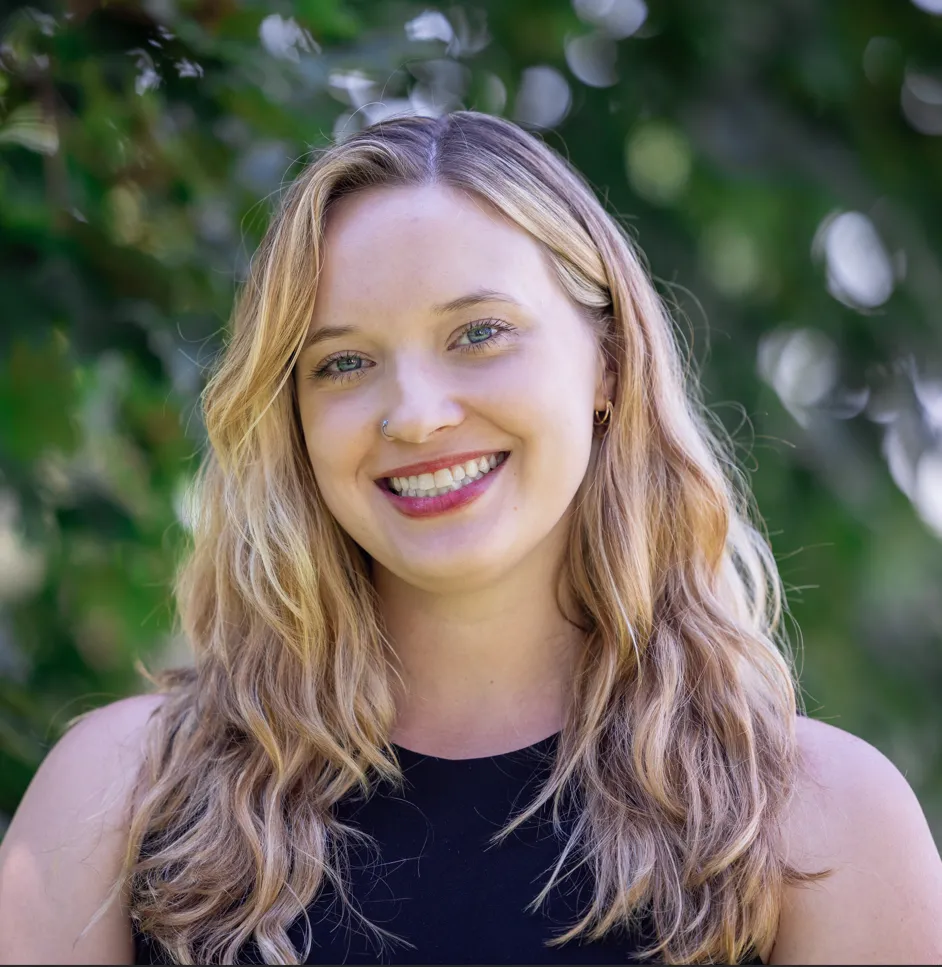 headshot of Annie Pirtle