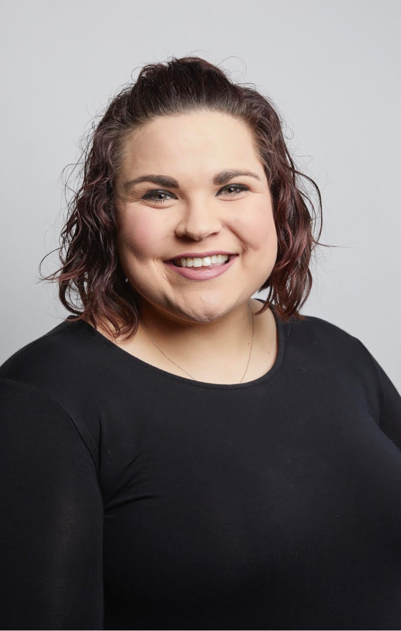 Head shot of Hayley Harnden